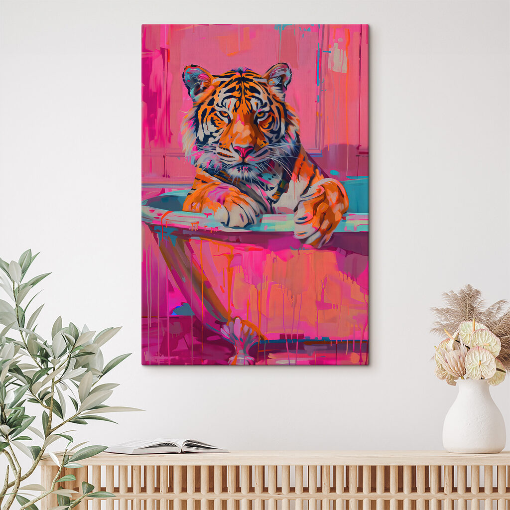 Tigris rózsaszín ecsetvonásokon — lakásbelső 2