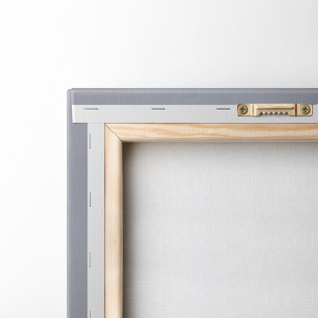Fehér bazsarózsák szürkén — hátoldal