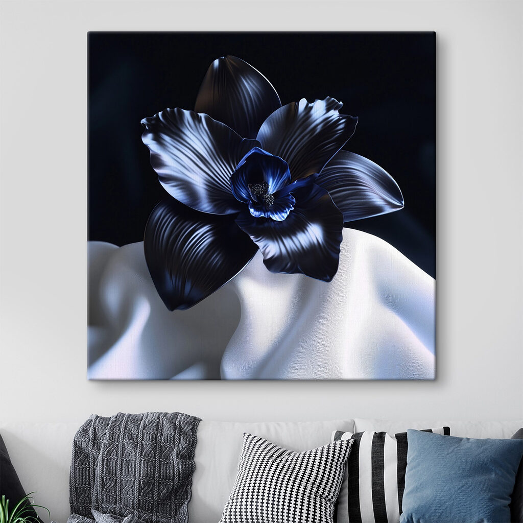 Orchidea fehér redőkön — lakásbelső 1