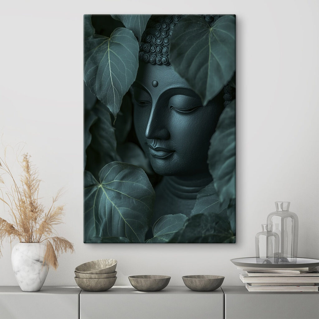 Buddha nagy szívlevelek mögött — lakásbelső 2