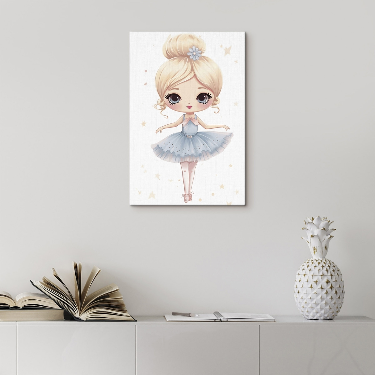 Balerina baba kék ruhában — lakásbelső 3