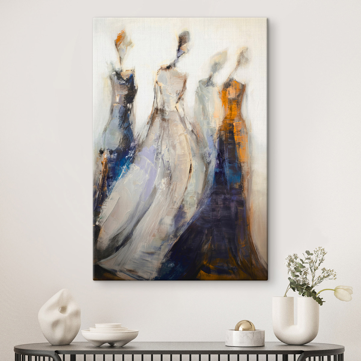 Elegáns női sziluettek — lakásbelső 1