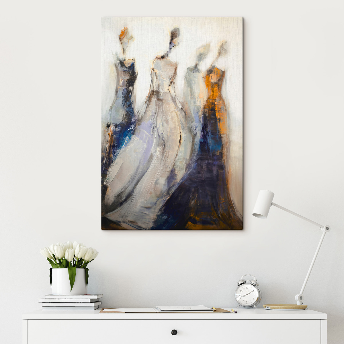 Elegáns női sziluettek — lakásbelső 2